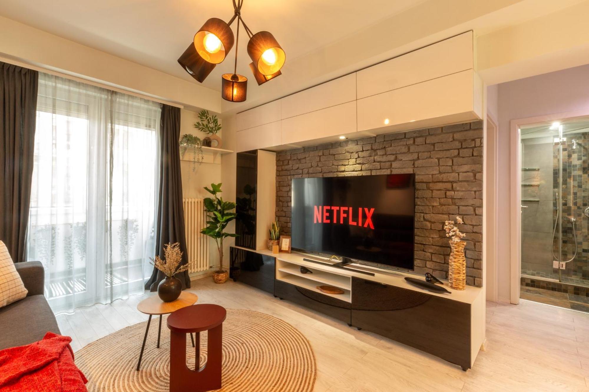 Modern 1Br Apt In The Old Town: The Perfect Choice Букурещ Екстериор снимка